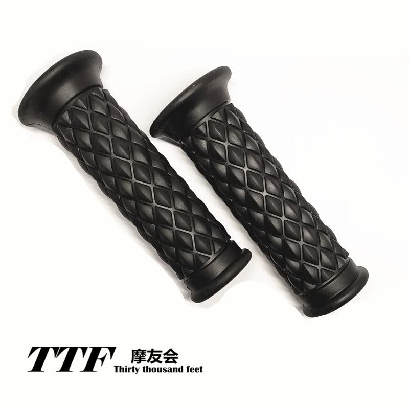 适用于摩托车改装配件 橡胶手把套各色GV300S把径22MM多色可选金吉拉 黑色尾部封口使用感如何?