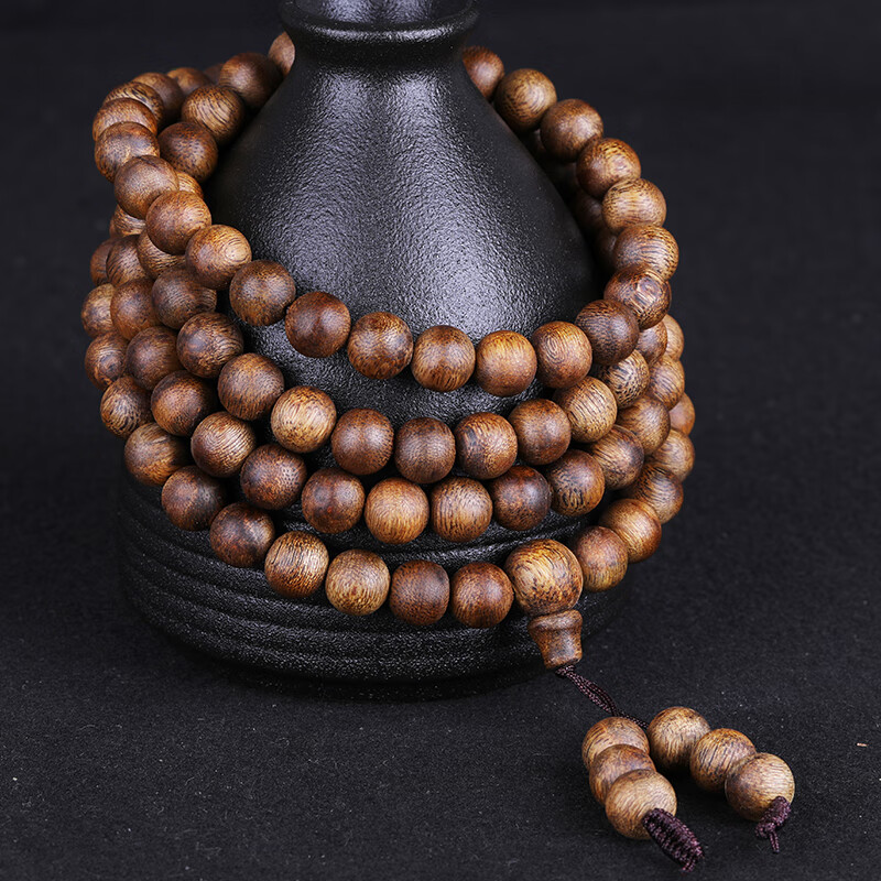 爵倾海南绿奇楠沉香手串莺歌绿棋木把件108 22克以上