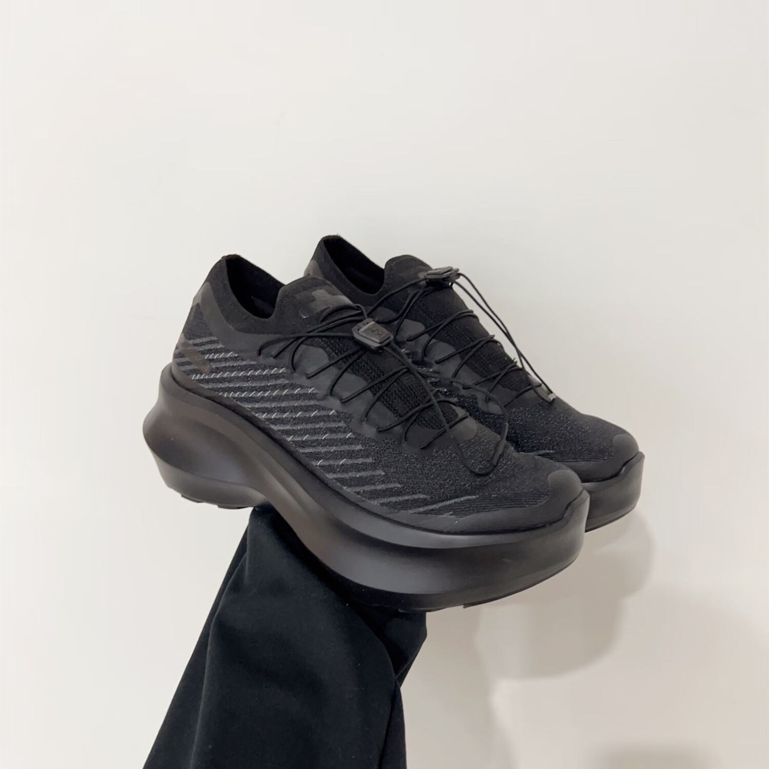 铭汇通fusaro飞织鞋lisa黑白厚底女士休闲鞋高7厘米联名款 黑色-版