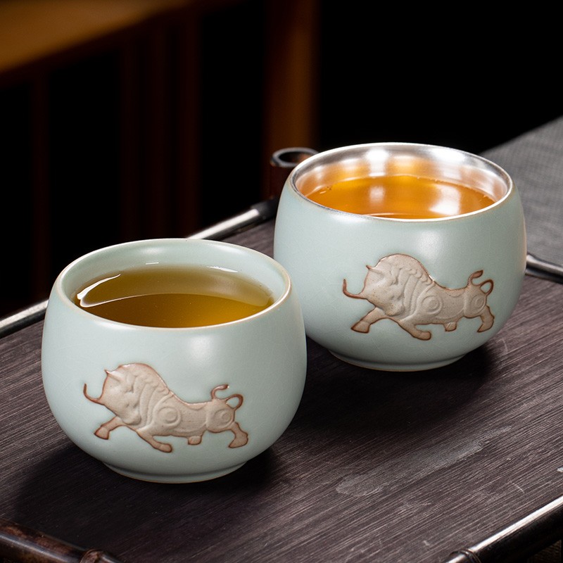汝道 汝窑茶杯大号主人杯冰裂陶瓷功夫茶具单杯鎏银牛肖杯可养开片汝瓷品茗杯创艺复古牛杯子礼盒装 汝窑【牛转乾坤】单杯190ml