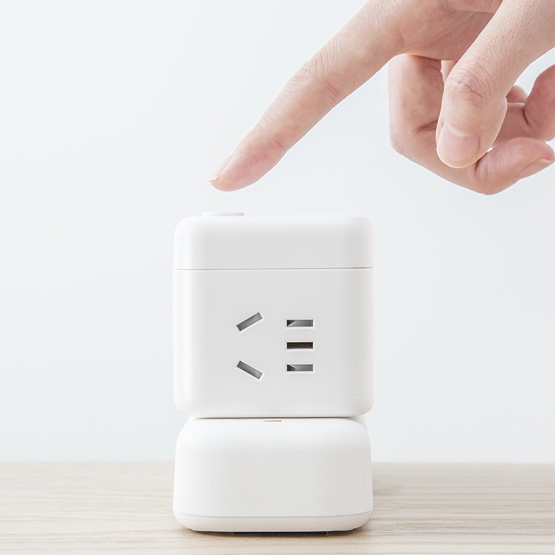 松下（ Panasonic）开关插座转换插头 魔方插座/多功能插座/插座转换器 总控一转四无线魔方 WHSC200420W 