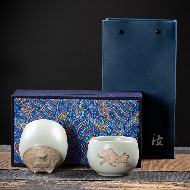汝道 汝窑茶杯大号主人杯冰裂陶瓷功夫茶具单杯鎏银牛肖杯可养开片汝瓷品茗杯创艺复古牛杯子礼盒装 汝窑【牛转乾坤】单杯190ml