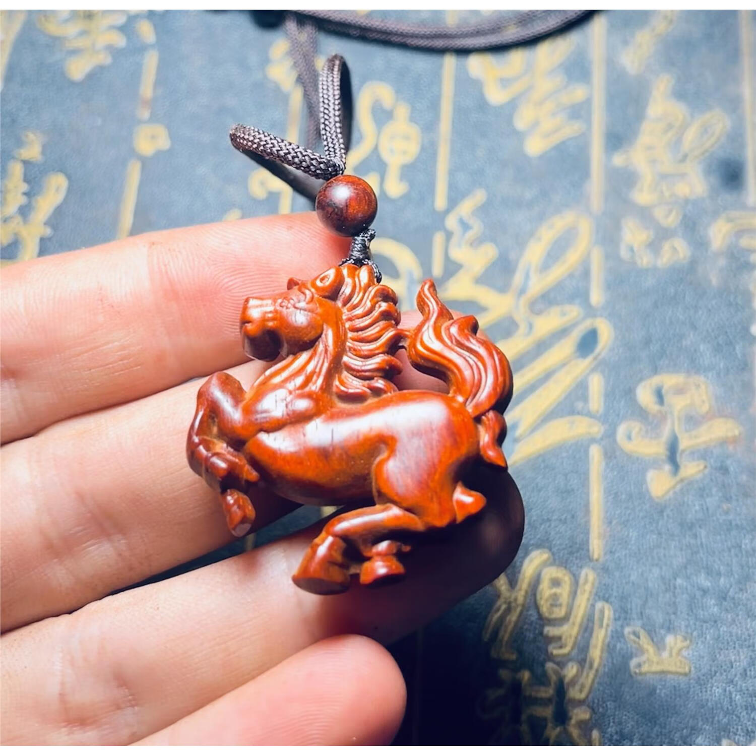 千弗马吊坠生肖钥匙扣木马挂件双面雕刻马到成功 配吊坠绳