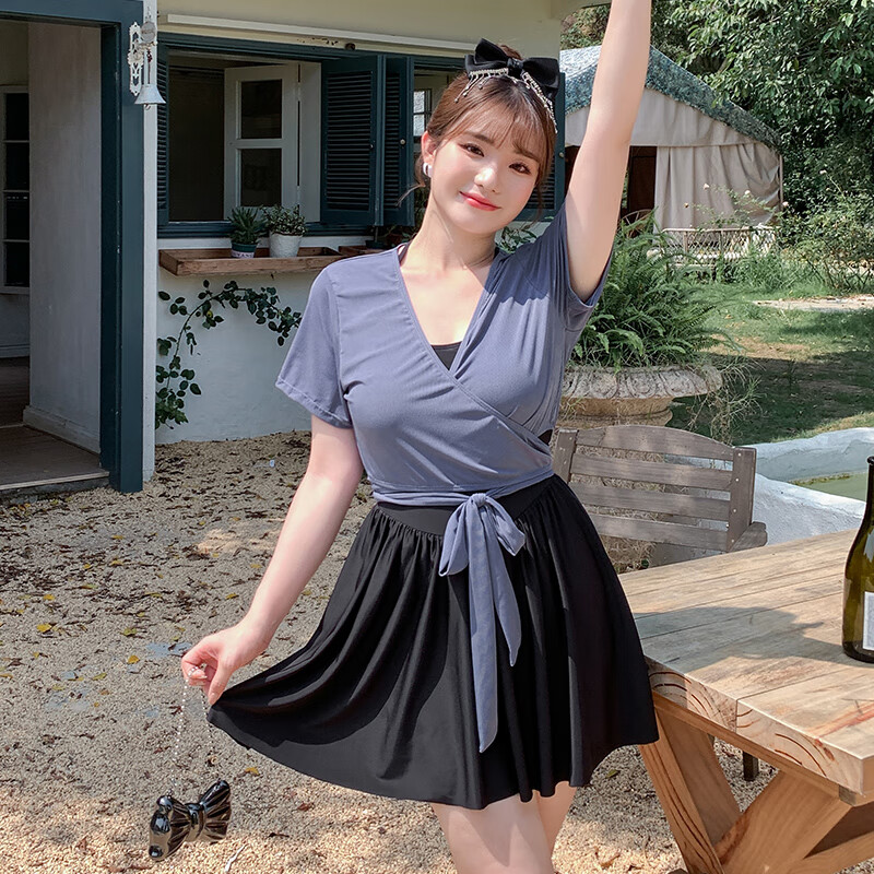 菲菲茵曼温柔暴击泳衣女大码胖200斤遮肚显瘦连体度假泳装聚拢 黑色