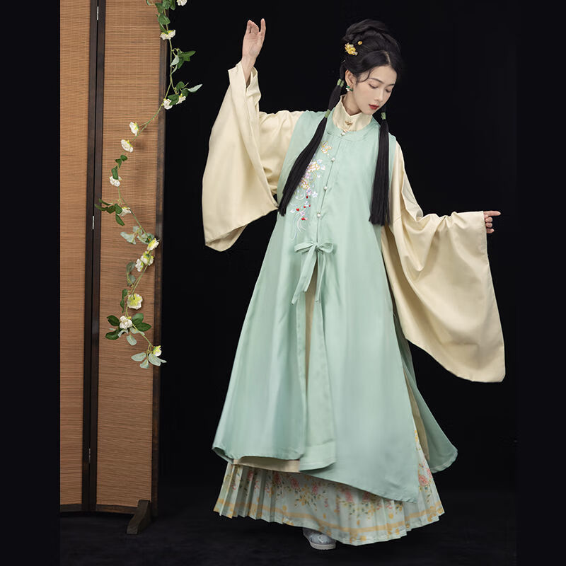 zhouyouyang宫羽衣原创【秋意浓】汉服女明制立领长袄中国风秋冬刺绣