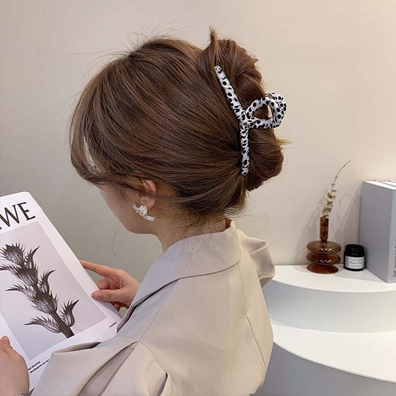 弥俏布艺发夹后脑勺抓夹女生大号鲨鱼夹网红简约优雅盘发卡子夹子头饰