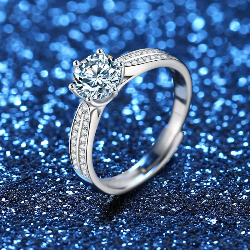 乐凤祥 莫桑石钻戒克拉925银男女对戒时尚求结婚戒指一对520情侣礼物