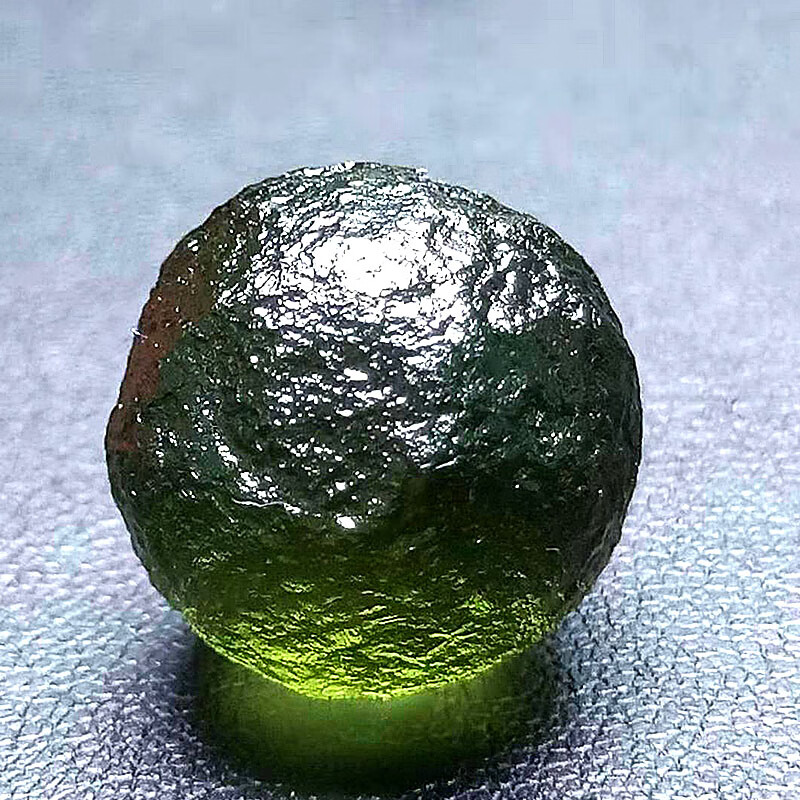 真正的玻璃陨石 橄榄图片