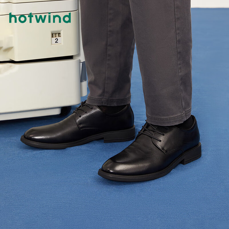 �ȷ紺���¿�ʱ�������ߺ�ɫ����ƤЬ������װ�±�Ь�ְ�Ь ��ɫH43M2703 43 139Ԫ