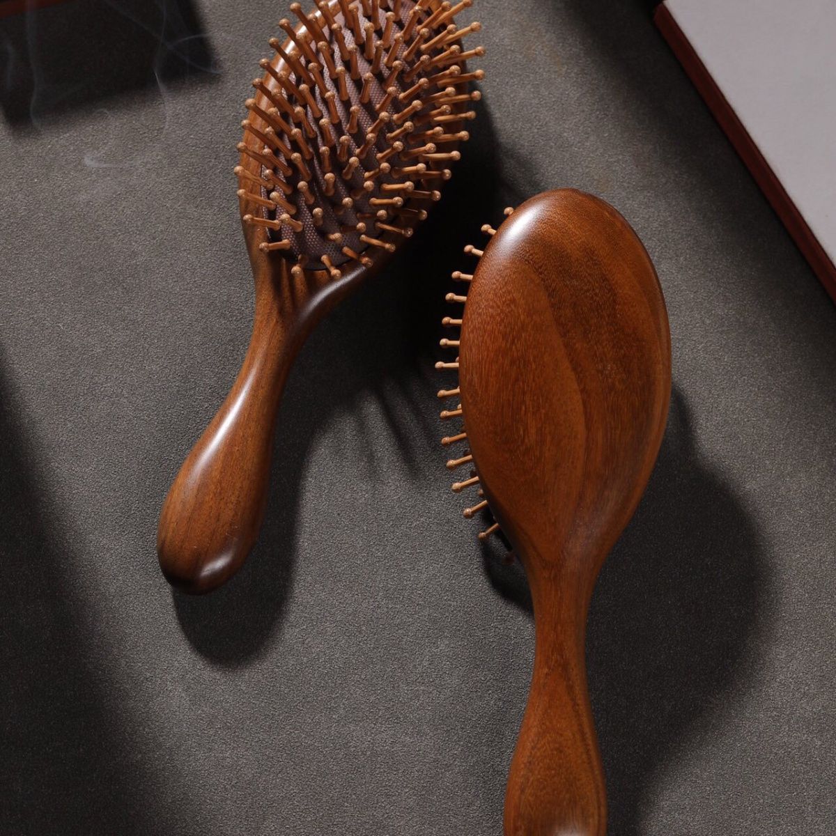 霜魄品牌高品质头皮按摩梳檀木气垫梳气囊蓬松防脱发男女通用金丝檀耐