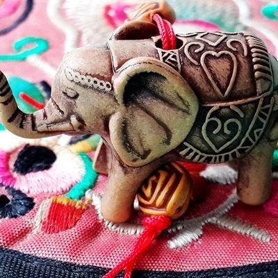 琉滋西双版纳小象纪念品云南旅游挂坠钥匙链大象工艺品钥匙扣挂件