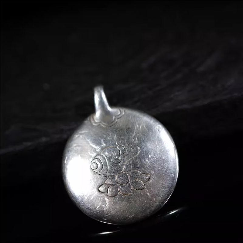 藏式手工迷你小号藏银九宫八卦牌猪鼻文玩配件吊坠挂件藏式老物件 标准