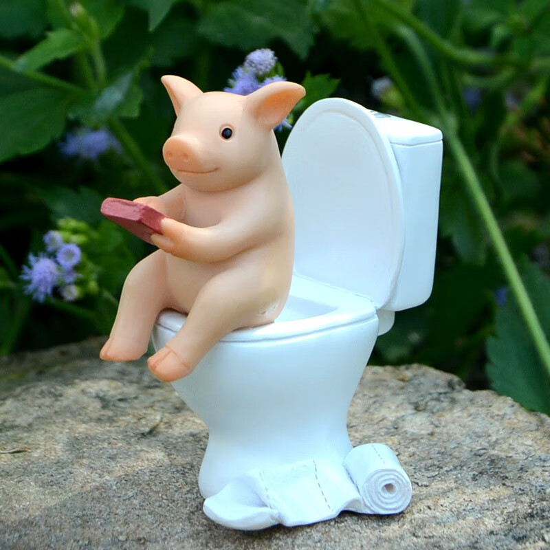 真自在可爱小猪摆件猪年七夕节生日礼物读书动物树脂装饰精致送男生女生创意摆件 上厕所玩手机小猪