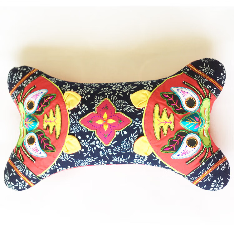 老虎枕头手工刺绣 布老虎枕头 纯刺绣布老虎靠垫 布老虎布艺民间虎头