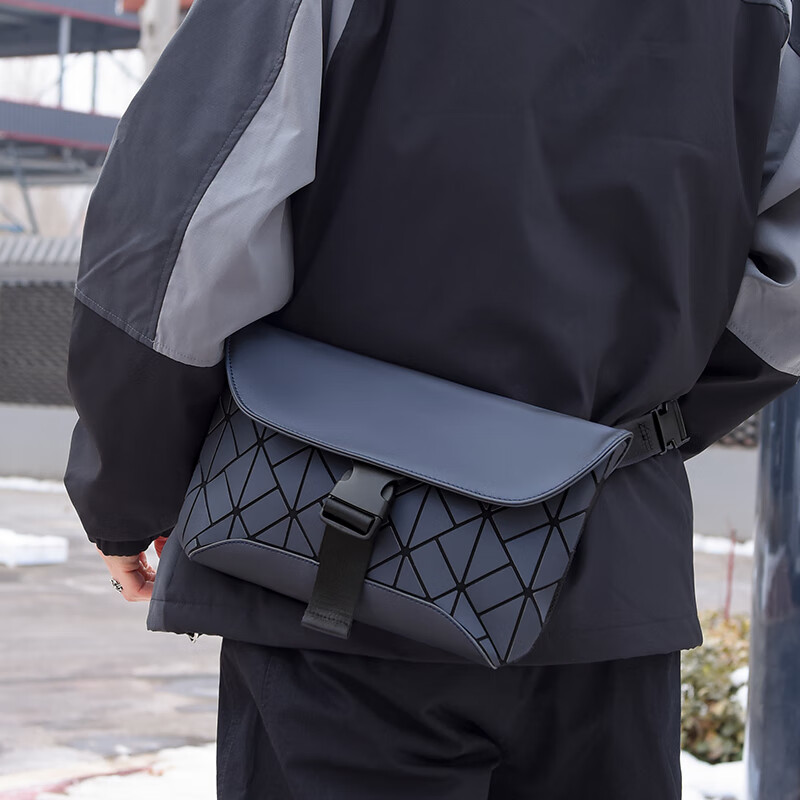 ���ڲ������ῧб�����ʿ���������������˶�������ذ������ֻ��� ��ɫ