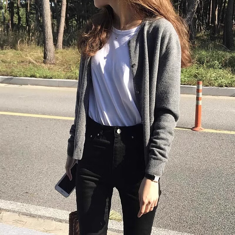 翊尚美针织衫女开衫秋冬短款外套女韩版新款学生打底衫毛衣外搭长袖上衣 黑色 均码 (适合80-140斤)