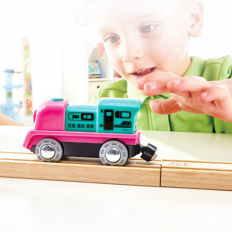 Hape �ֿ�ֱ�� ��ͯ������ E8490 �Ųʵ綯С��ͷ