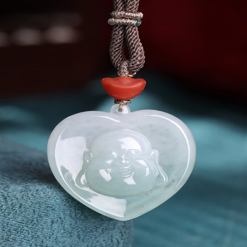 甄熙(zhenxi)天然翡翠吊坠男女冰糯种浅绿笑佛头玉石心形挂件大师雕刻