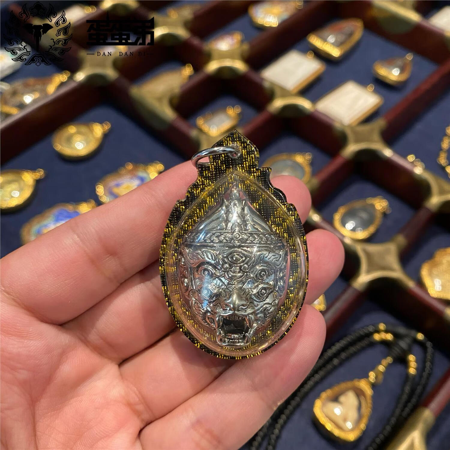 泰国佛牌 阿赞苏斌 五眼四耳 钛钢款 非常有分量哈努曼猴坤礼物礼品