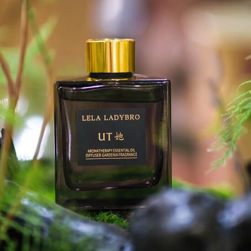 本色恩ut她栀子花香薰家用香氛持久留香香水无火香薰净化空气舒缓 水蜜桃香味150毫升