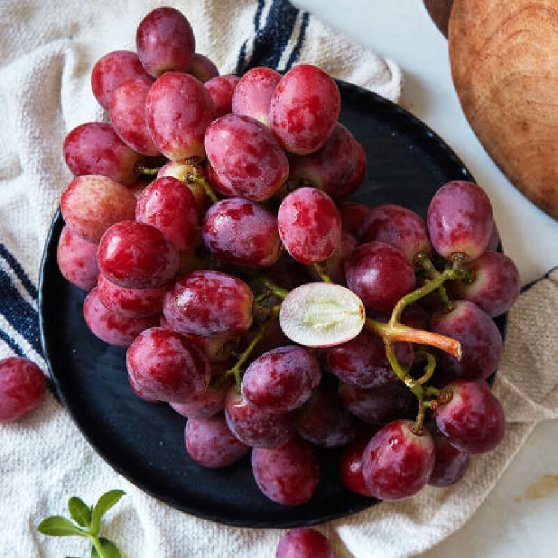 攸竹秘鲁无籽红提 克伦生无籽提子澳洲秋天脆葡萄新鲜水果 2斤 精选果