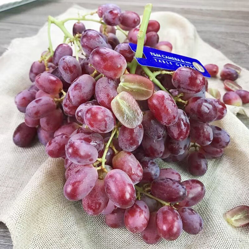 薇枫馨顺丰 澳洲无籽红提 新鲜水果美人指葡萄 2斤 顺丰直达