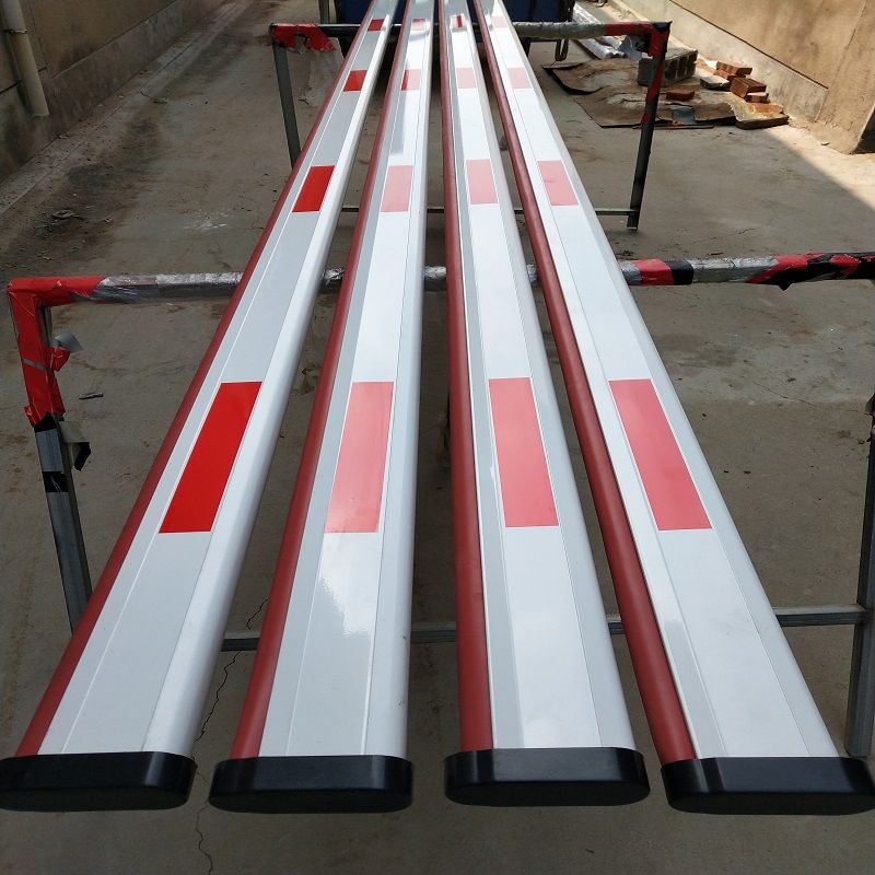 派诺特道闸杆83*40胶条杆上椭圆下胶条停车场起落杆小区挡车杆定制