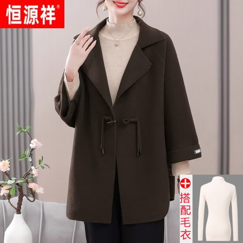 恒源祥2023新款秋装外套宽松开衫高贵中年女洋气双面呢大衣 褐色+白色毛衣 XL (建议105-120斤)属于什么档次？