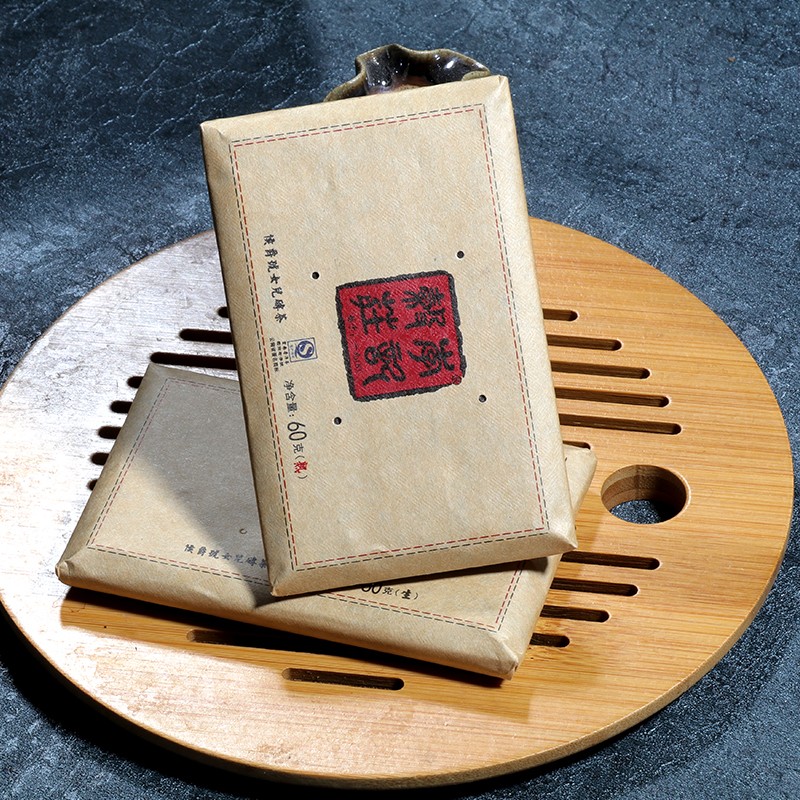 李记谷庄云南老字号 2016年侯爵号120g熟女儿砖 熟普 120g