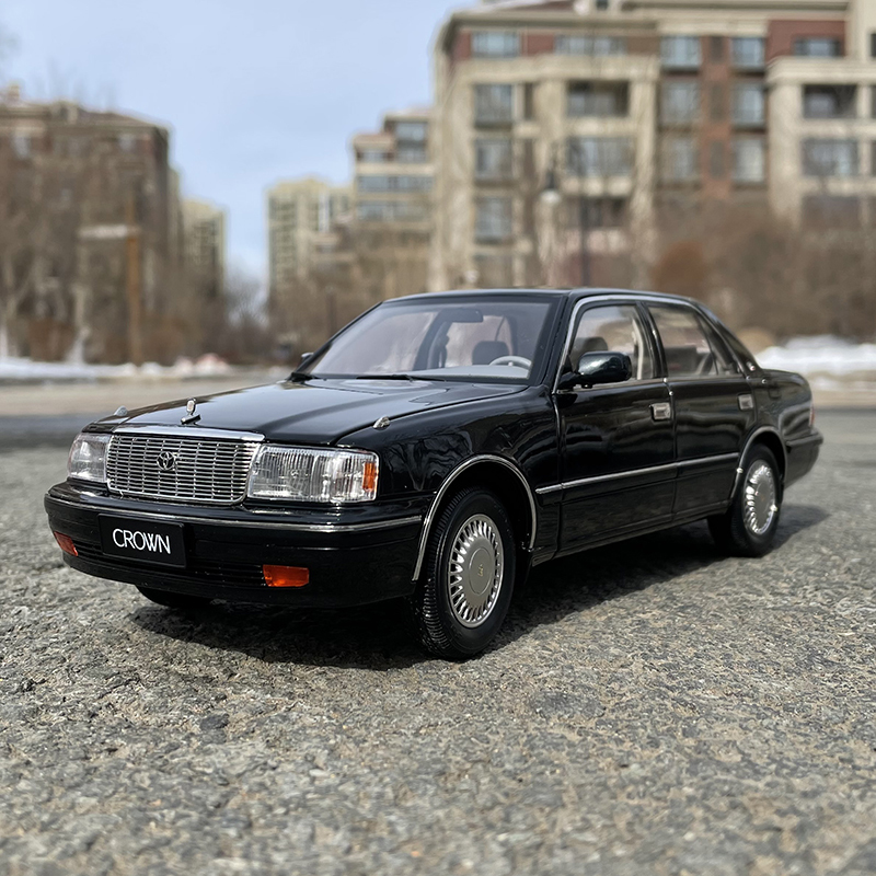 雨萱汽文 1:18第十代适用于丰田皇冠155 crown合金仿真汽车模型成人玩