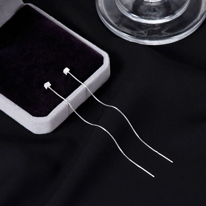 金美澳純銀耳煉煉女2025新款感輕奢耳煉煉長(cháng)版流蘇耳環(huán)耳墜時(shí)尚耳 S925銀方塊短款一對