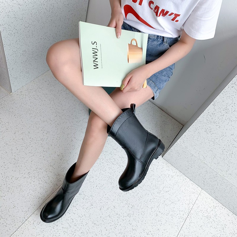 汐鲤 夏季下雨鞋女水靴子成人可爱时尚女式女士大人中筒雨靴女装厨房水鞋防滑耐油钓鱼洗车胶靴套鞋 全黑色 38标准运动鞋码使用感如何?