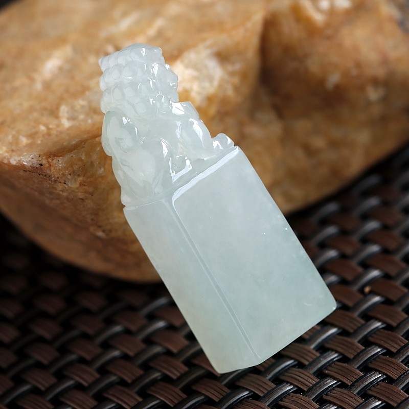 石之富缅甸天然翡翠a货冰种印章貔貅19.96克