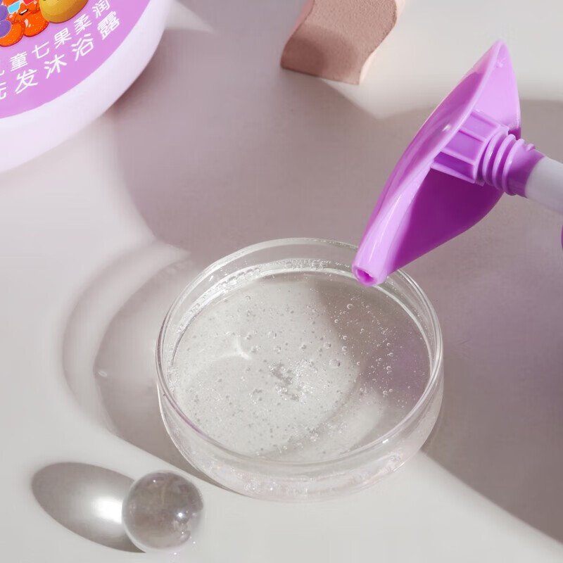 郁美净七果儿童沐浴露洗发水二合一儿童宝宝洗发水沐浴露 沐浴乳液 【买2瓶更省】550g七果洗沐合一