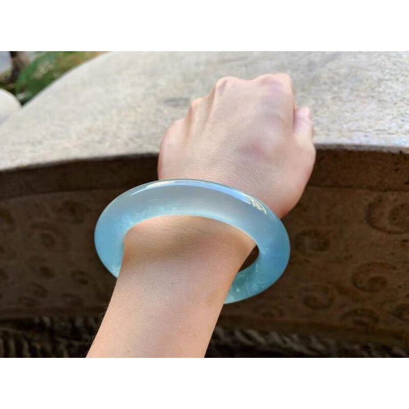 佩曼 海蓝宝岫玉手镯蓝水圆条细圆条天.