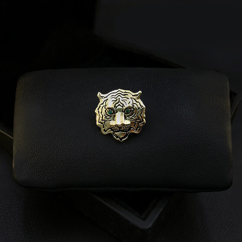 玉旺轩 西服胸针男复古磁吸虎头小精致女西装配饰老虎徽章扣针 绿眼