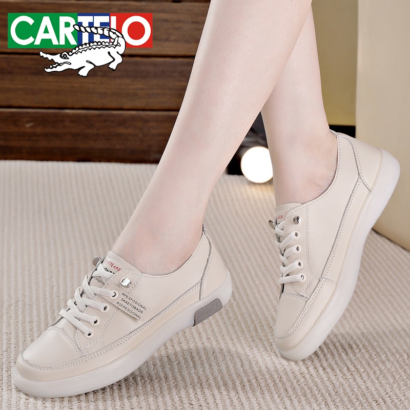 卡帝乐鳄鱼(cartelo)春秋季真皮小白鞋女夏季新款百搭平底单鞋配裙子