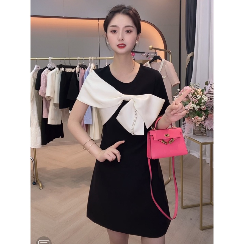 好看夏季2022年新款仙女裙子超仙森系时尚修身显瘦百搭洋气短袖连衣裙