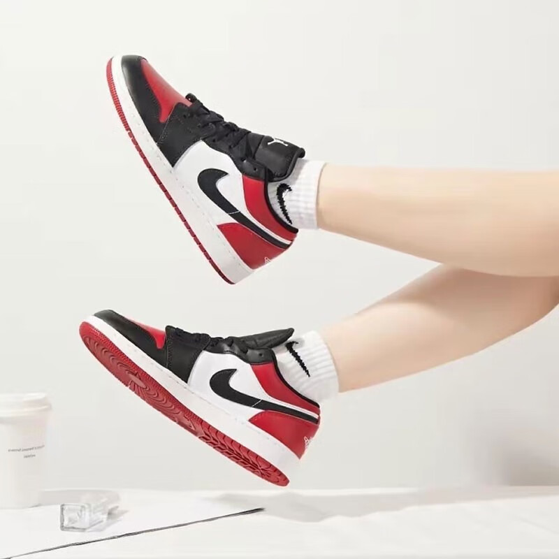 耐克(nike)air jordan 1 low aj1女款黑红脚趾男子低帮复古休闲运动
