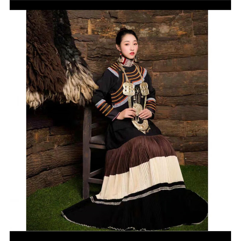 彝族服装女凉山彝族服饰女装套装复古棕色美姑传统民族特色风格衣服