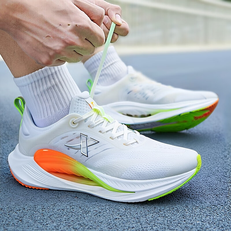 �ز����7.0�ܲ�Ь��Ь2025�ļ��¿��˶�Ь����͸����㻺��������Ь ����/ӫ�������� 42 ���ڳ�265mm��