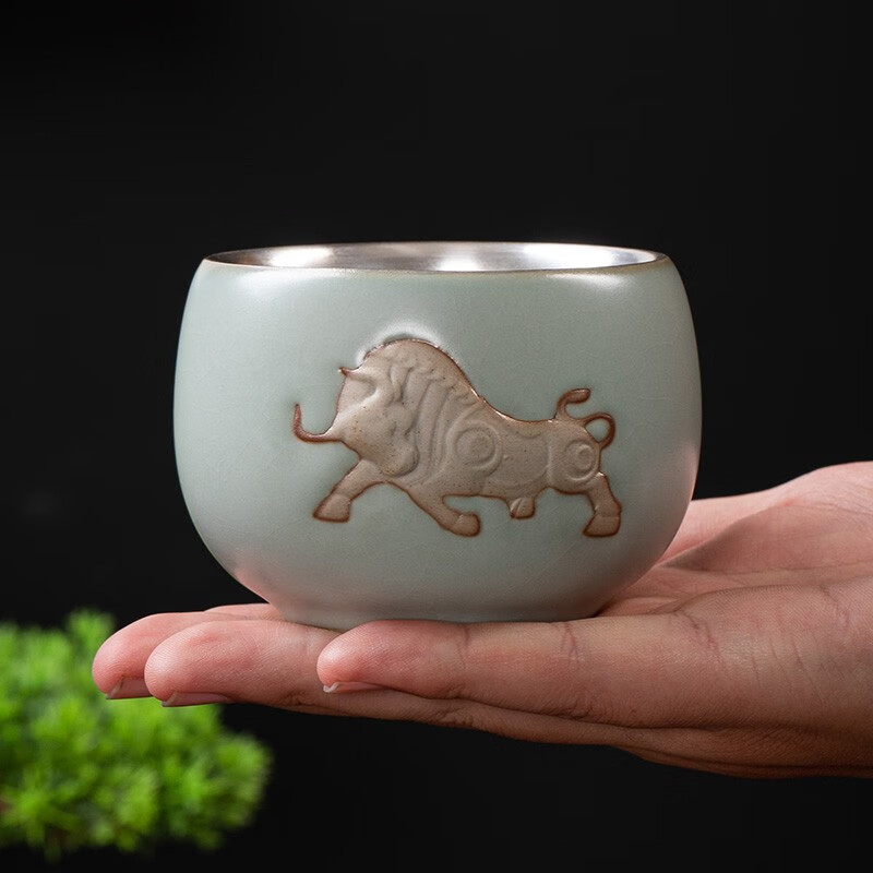 汝道 汝窑茶杯大号主人杯冰裂陶瓷功夫茶具单杯鎏银牛肖杯可养开片汝瓷品茗杯创艺复古牛杯子礼盒装 汝窑【牛转乾坤】单杯190ml