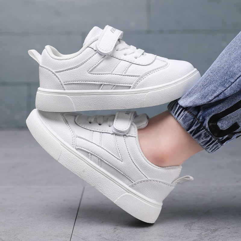 贝天熊（BeiTianXiong）童鞋春款男童软底休闲鞋秋冬新款女童网面鞋透气儿童革面运动鞋  BJW259白色（皮面） 33 内长20.8/脚19.8