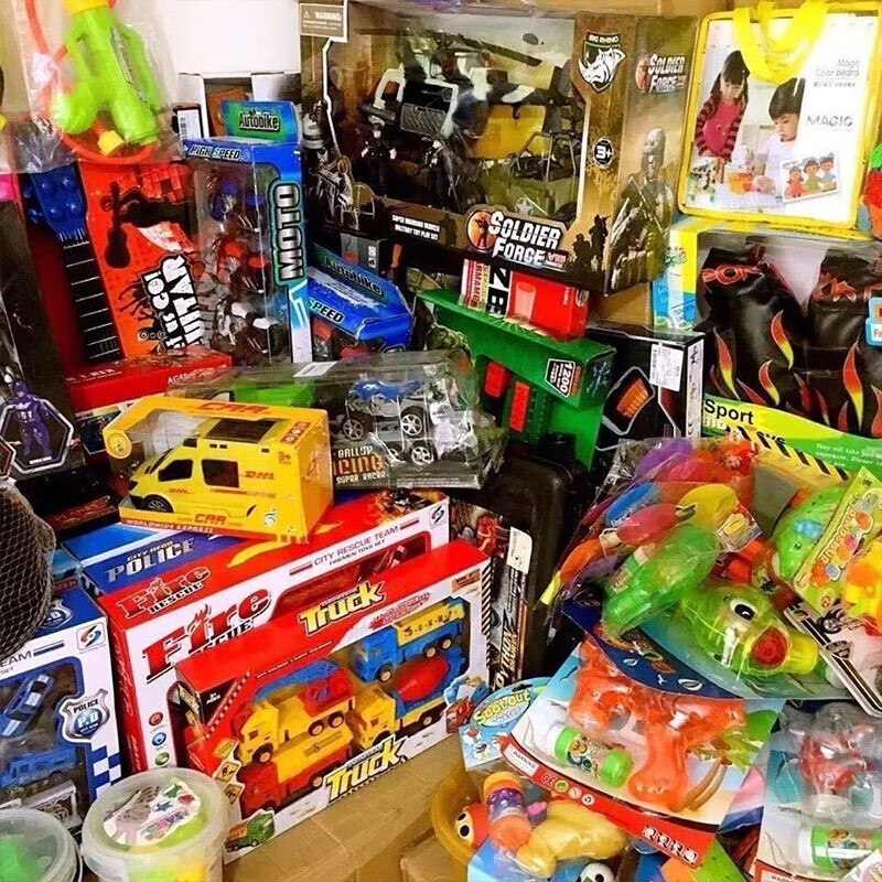 红同义乌小商品城 玩具车按斤称论斤批摆摊货源夜市广场小孩男女孩夜