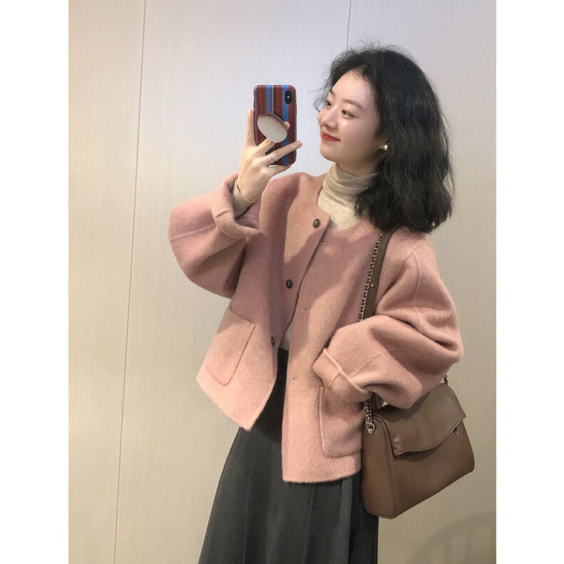 紫策学生温柔系穿搭小香风秋天外套女早春新款奶系粉色呢子上衣两件套