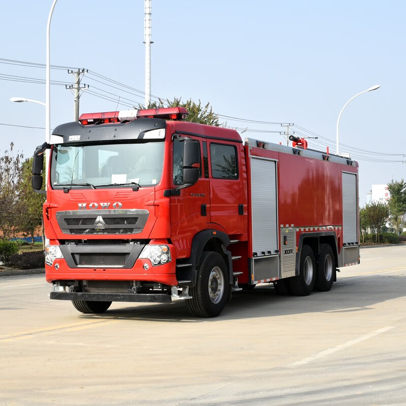 水罐消防车价格_玻璃钢消防水罐厂家_消防水罐安装图片