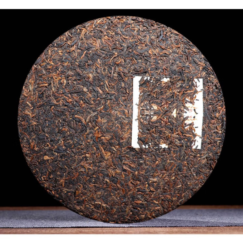 岩亥宫廷普洱茶熟茶云南勐海金芽贡品布朗山2010年七子饼茶357克/饼