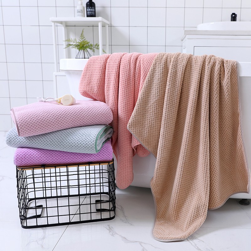 斜月三星【店长精选】   斜月三星 珊瑚绒大浴巾成人男女洗澡巾柔软舒适 浅紫珊瑚绒蜂窝浴巾 70*140cm