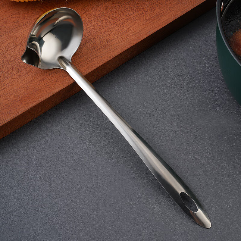 不锈钢隔油勺 家用长柄过滤汤勺油汤分离勺滤油漏油勺喝汤神器 隔油勺