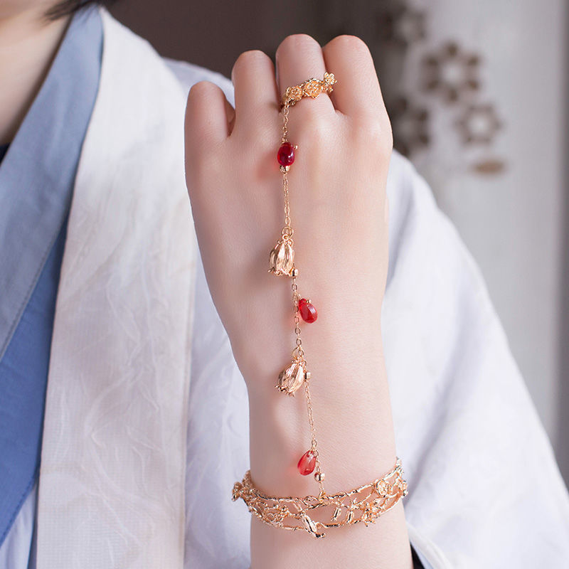 汀白古风饰品镯子手链流苏戒指古装宫铃汉服手饰女一体链铃铛配饰